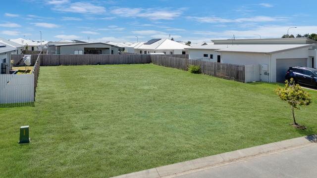 8 Cabral Court, QLD 4818