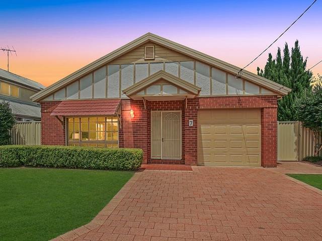 7 Freeman Place, NSW 2137