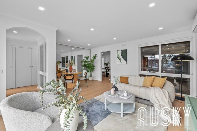 42 Spring Valley Drive, VIC 3169