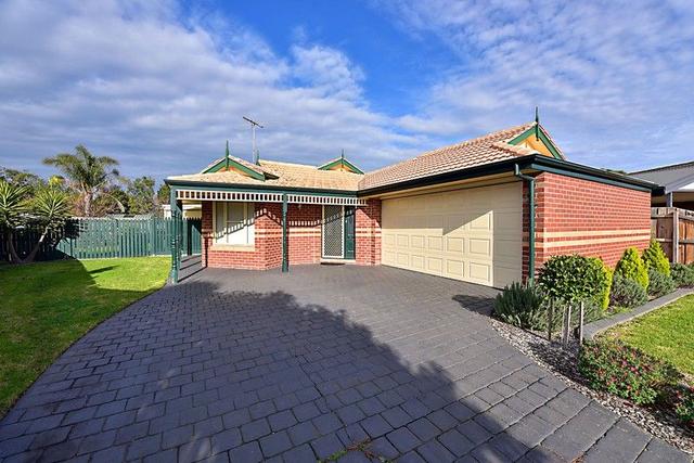 12 Lynda Court, VIC 3195