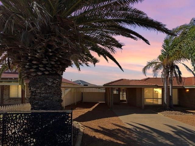 18 Hillview Drive, WA 6532