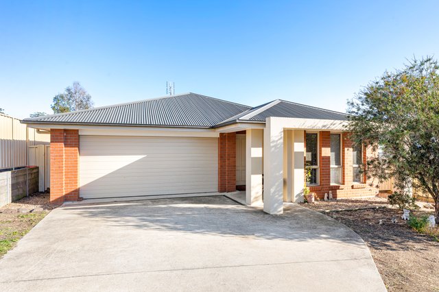 15 Elford Way, NSW 2536