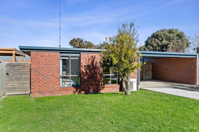 2/40 Pembroke Road, VIC 3226