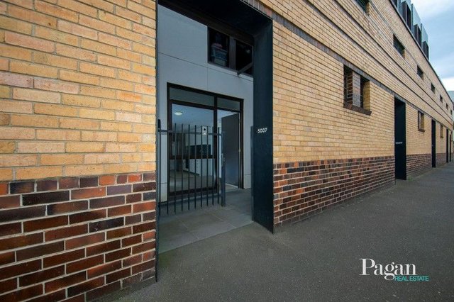 5007/185 Weston Street, VIC 3057