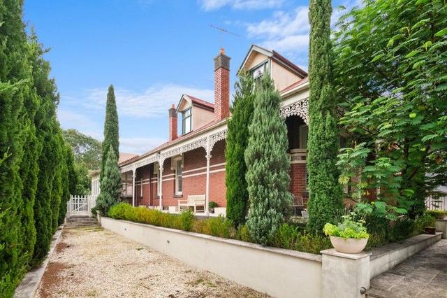 16 Crawley Street, VIC 3073