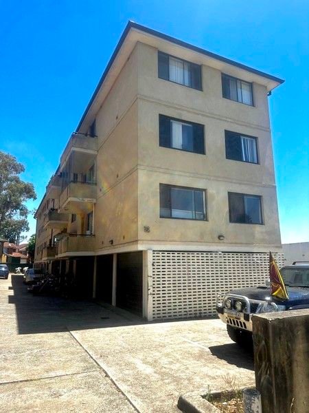 2/118 Elizabeth Dr, NSW 2170
