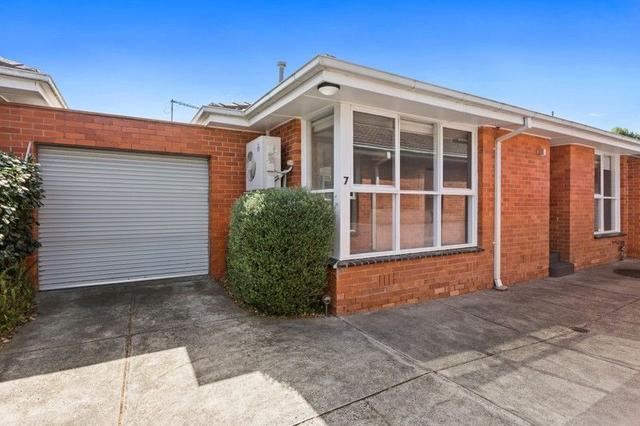 7/4 Beverley Street, VIC 3163