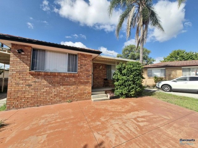 2 Utzon Court, NSW 2759