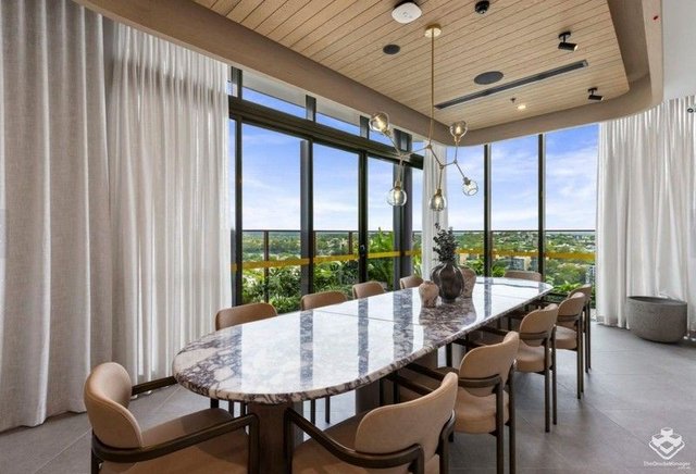 ID:21169084/21504 Coronation Drive, QLD 4066