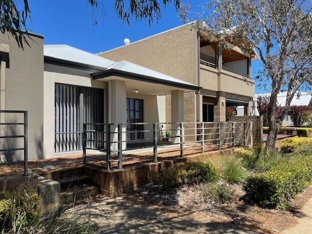 11 Melton Hill Lane, WA 6111