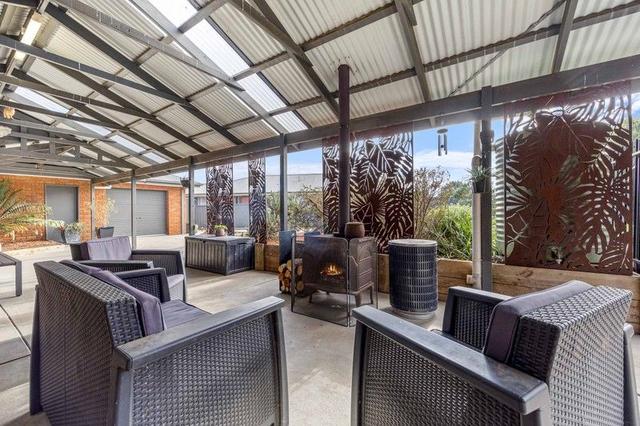 6 Douglas Close, VIC 3352