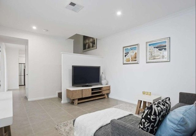 24b Victoria St, WA 6151