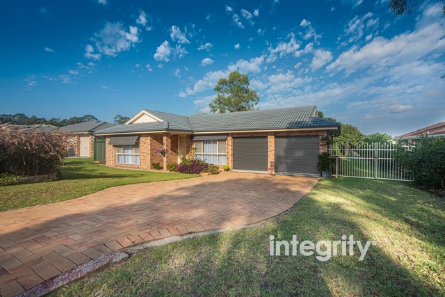 16 Robinia Way, NSW 2540