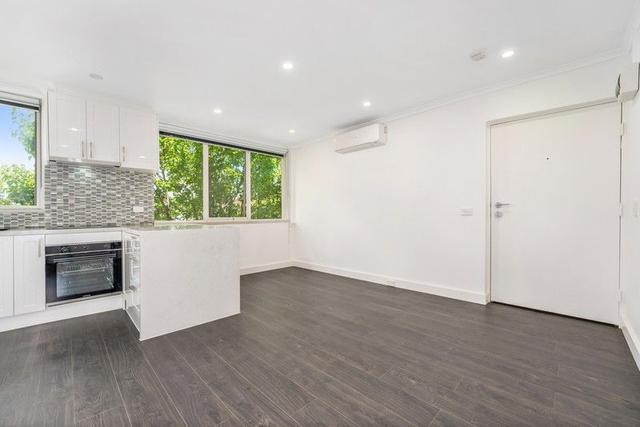 8/12 Madden Grove, VIC 3121