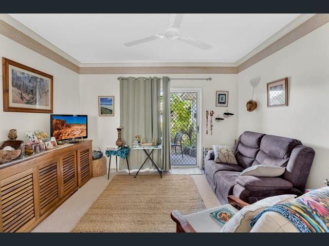 2/362 McCoombe Street, QLD 4870