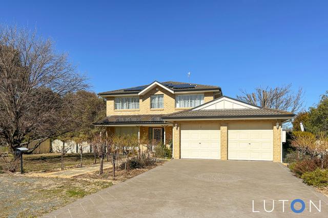 14 Falconer Place, NSW 2621