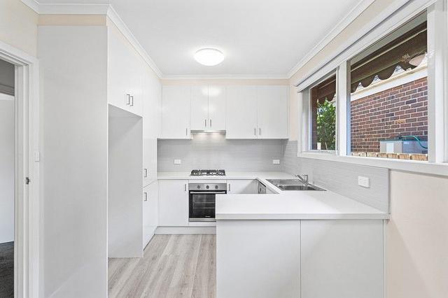 4/8 Athelstan Road, VIC 3124