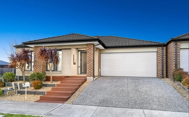8 Carisbrooke Way, VIC 3978
