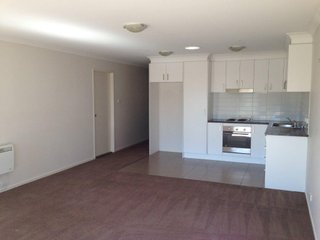 Living & Kitchen