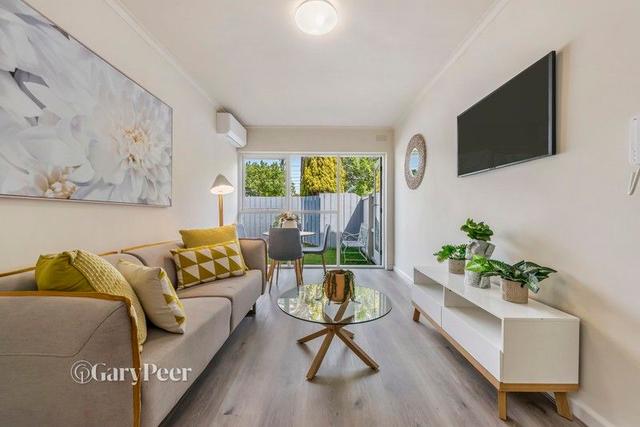 2/27 Royal Avenue, VIC 3163