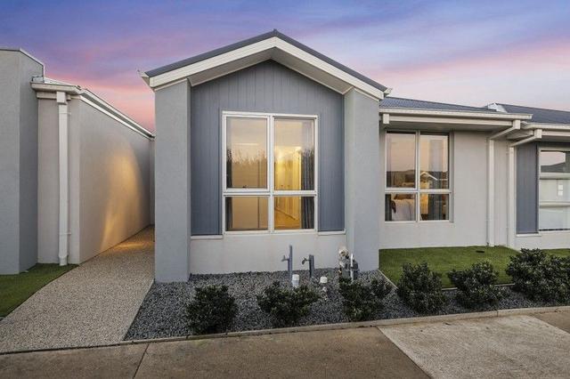 4 Plenty Walk, VIC 3217