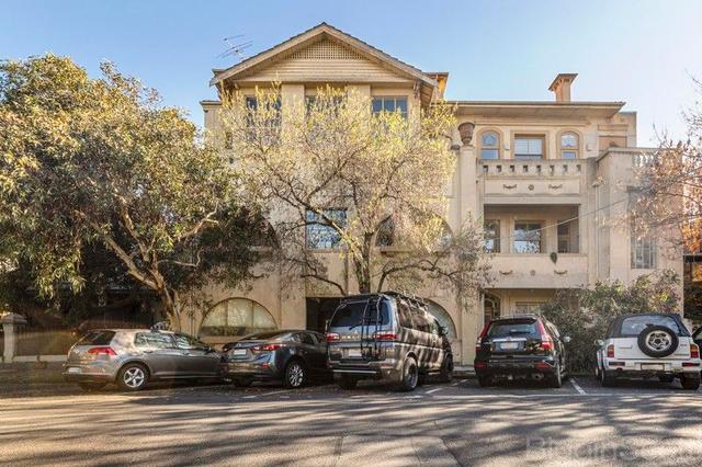 6/24 Robe Street, VIC 3182