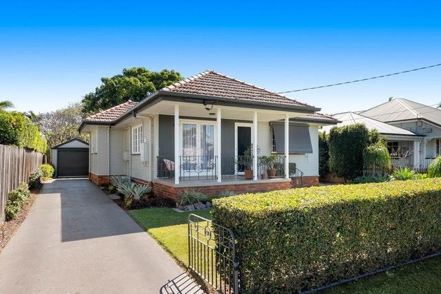 8 Stirling Street, QLD 4051