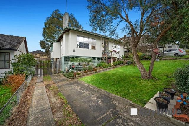 5 Camellia Court, VIC 3177