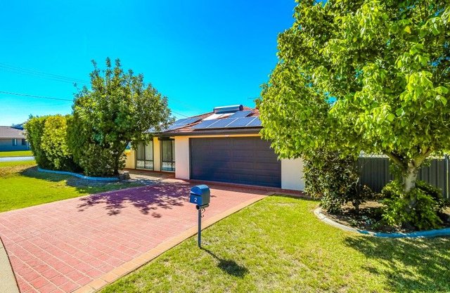 2 Grevillea Crescent, NSW 2352