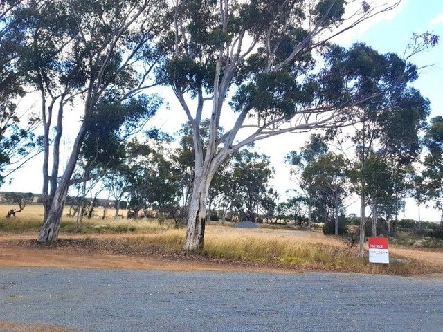 2 McNamara Road, WA 6521