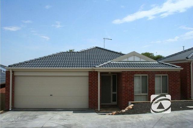 4/12 McClenaghan Place, VIC 3810