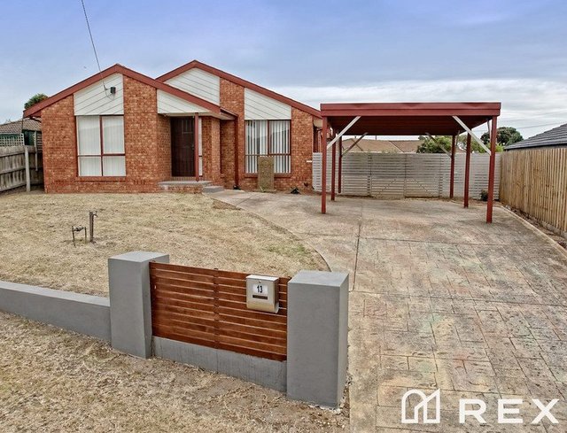 13 Patricia Court, VIC 3976