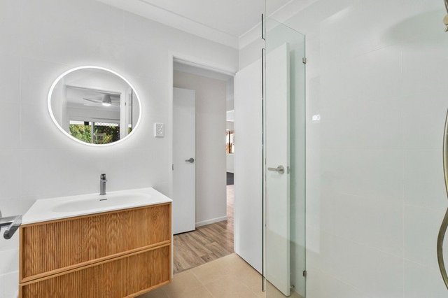 33 Dover Road, QLD 4019