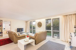 Lounge room 