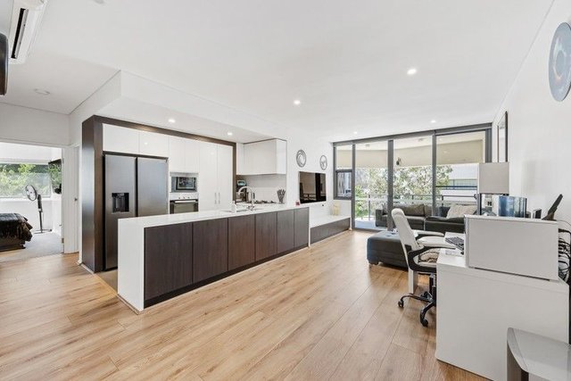 7/1 Hallam Way, WA 6103