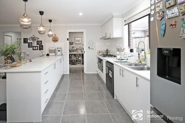 11 Renoir, Avenue, VIC 3810