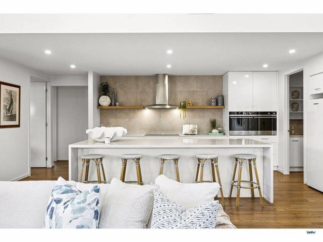 24 Pacific Drive, VIC 3228