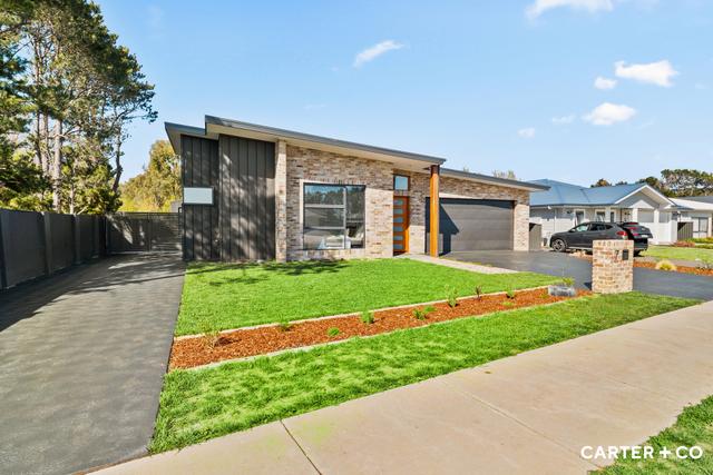 7 Rosella Place, NSW 2621