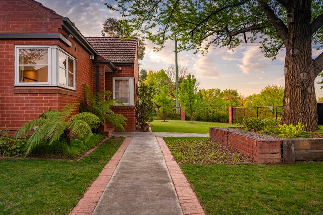 2 Meehan Gardens, ACT 2603