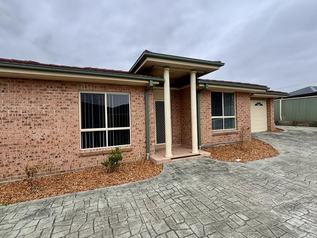 3/8 Redgrove Court, NSW 2335