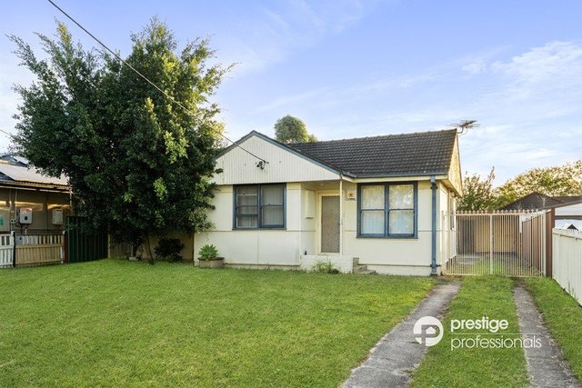 57 Derna Road, NSW 2173