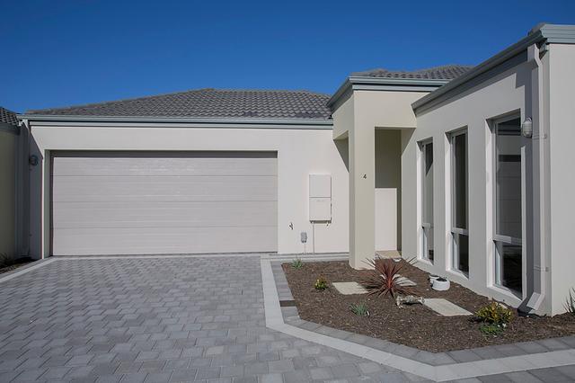 4/46 Kinsella Street, WA 6060