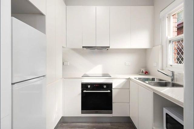 8/24 Albyn  Street, NSW 2207
