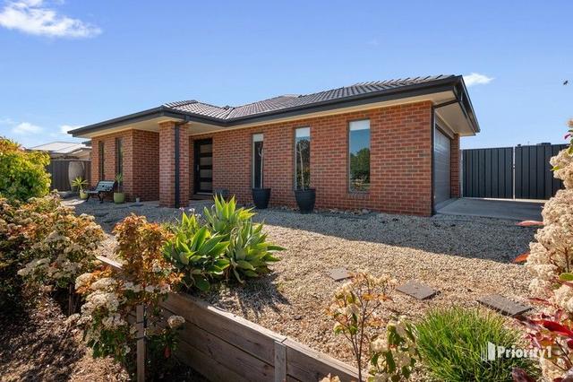 83 Waratah  Road, VIC 3551