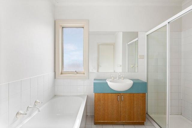 2/71 Mimosa Road, VIC 3163