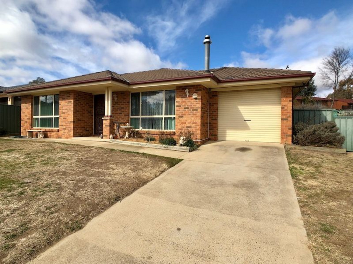 1 Amaroo Place, Goulburn NSW 2580 Address information Allhomes