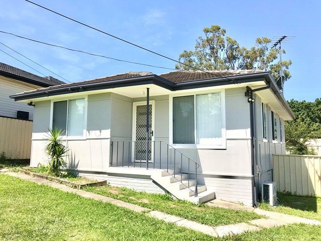 132 Strickland Crescent, NSW 2168