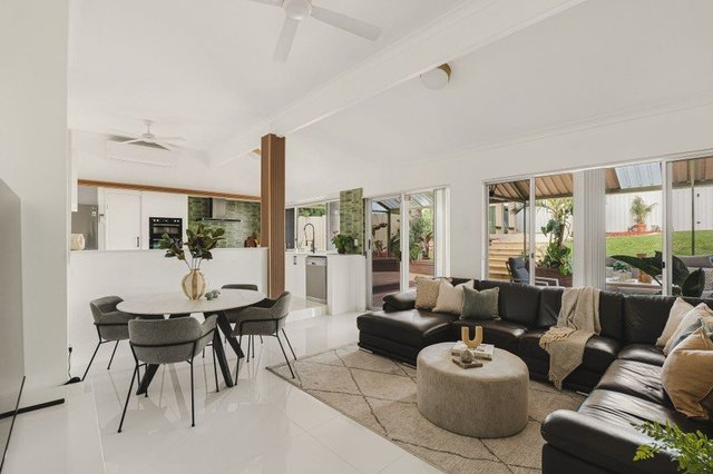 158 Mullaloo Drive, WA 6027