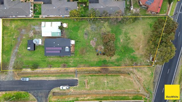 90 Molonglo Street, NSW 2621