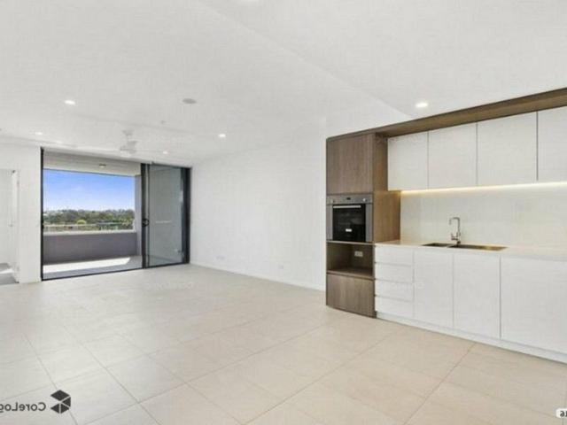 2033/123 Cavendish Road, QLD 4151